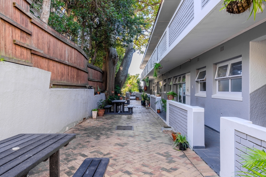 2 Bedroom Property for Sale in Tamboerskloof Western Cape